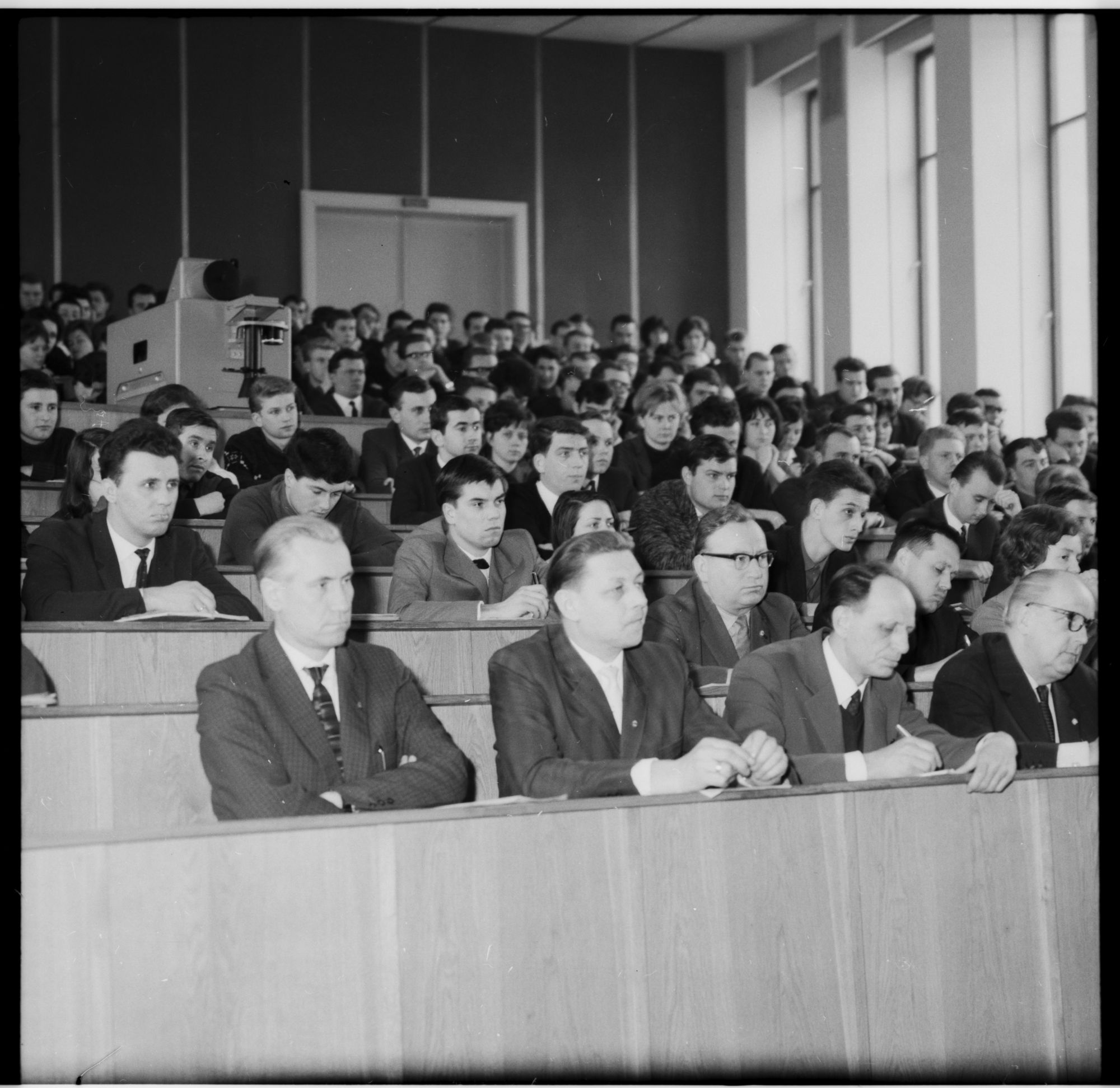ZFF_1974_N003