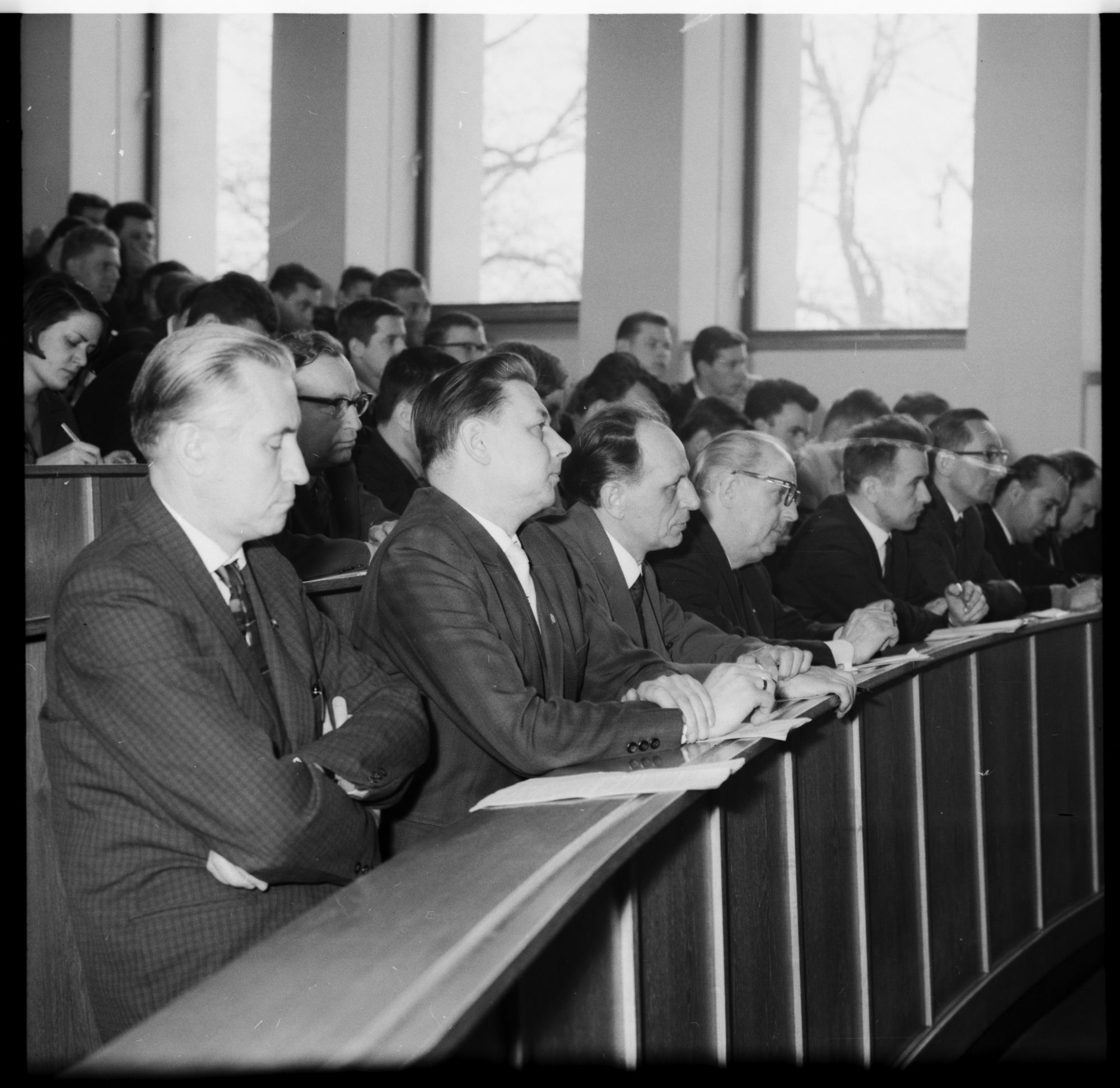 ZFF_1974_N004