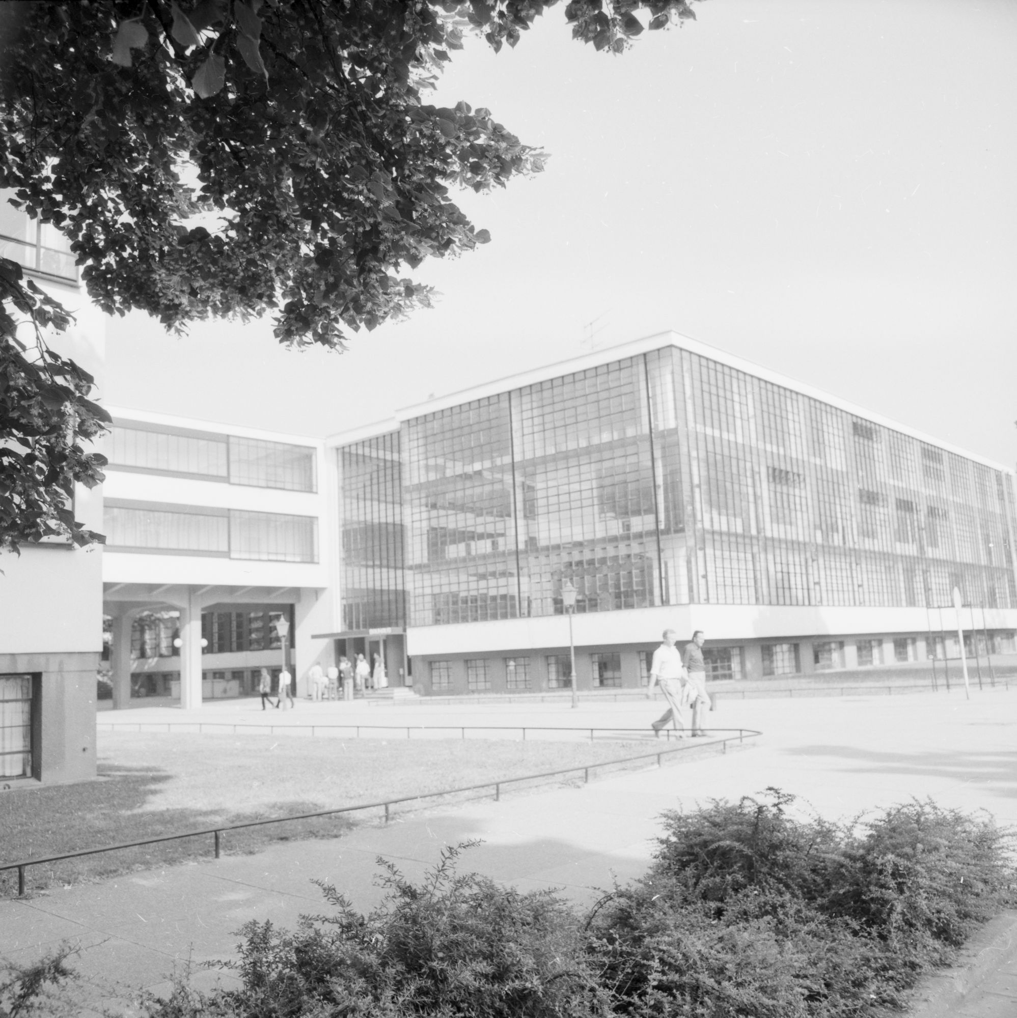 ZFF_4037_02_N004