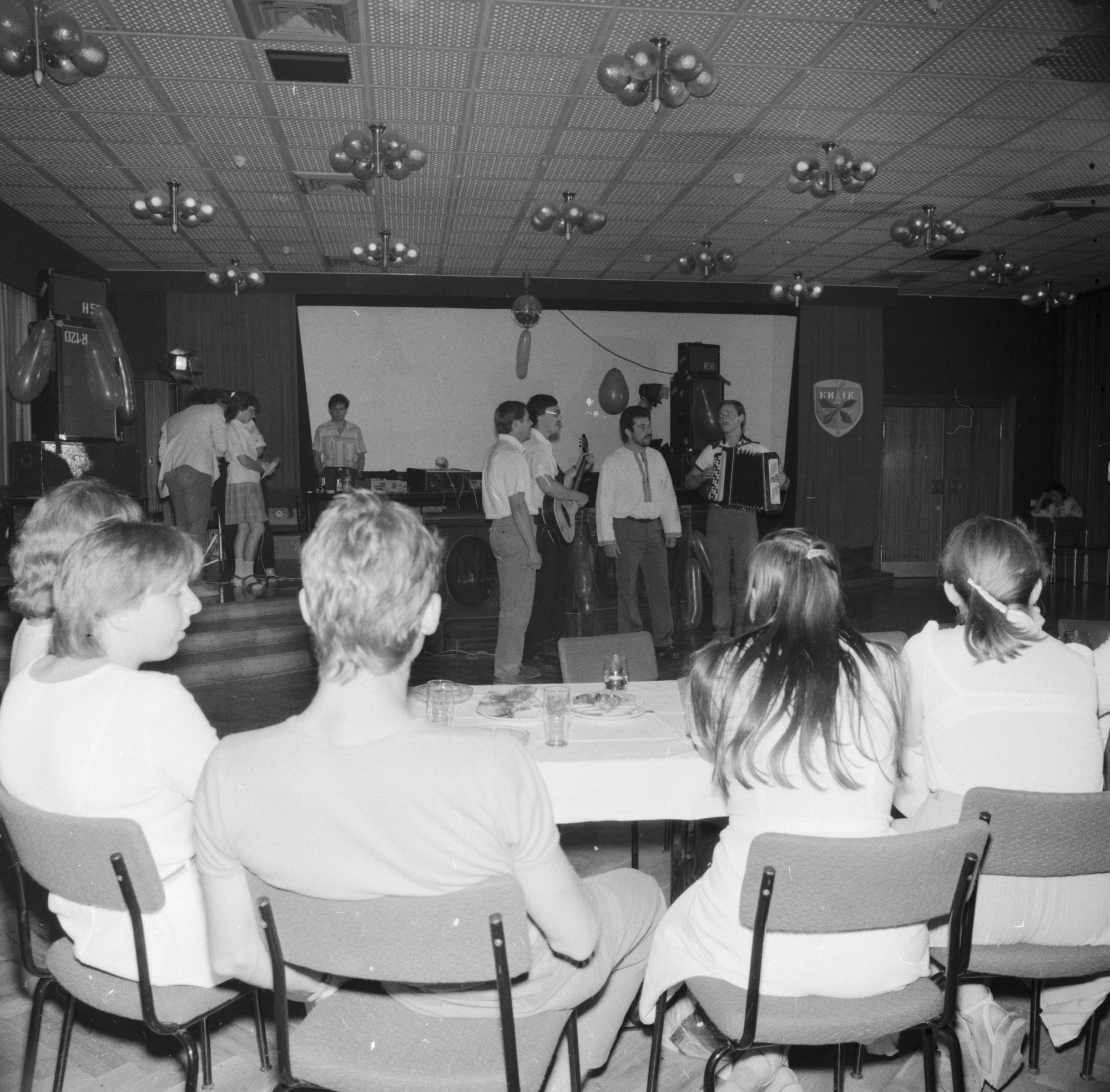 ZFF_4352_06_N002