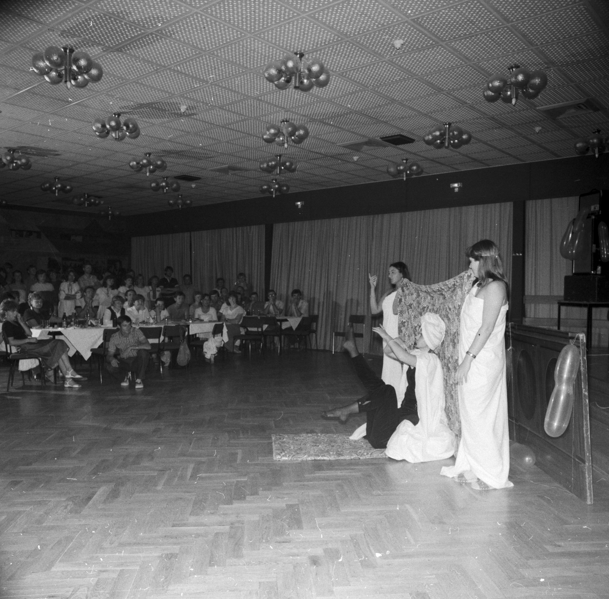 ZFF_4352_06_N009