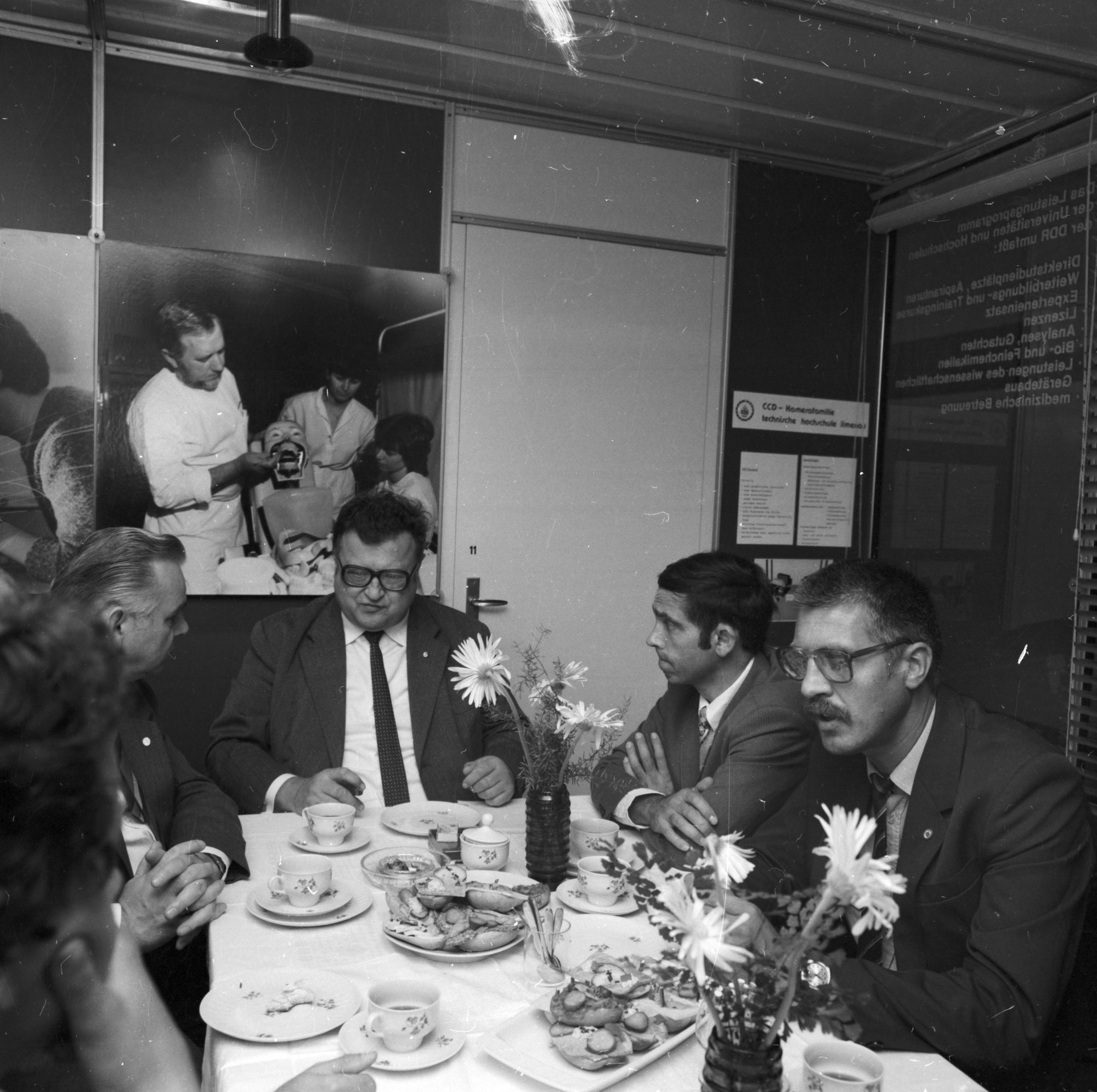 ZFF_4364_02_N007