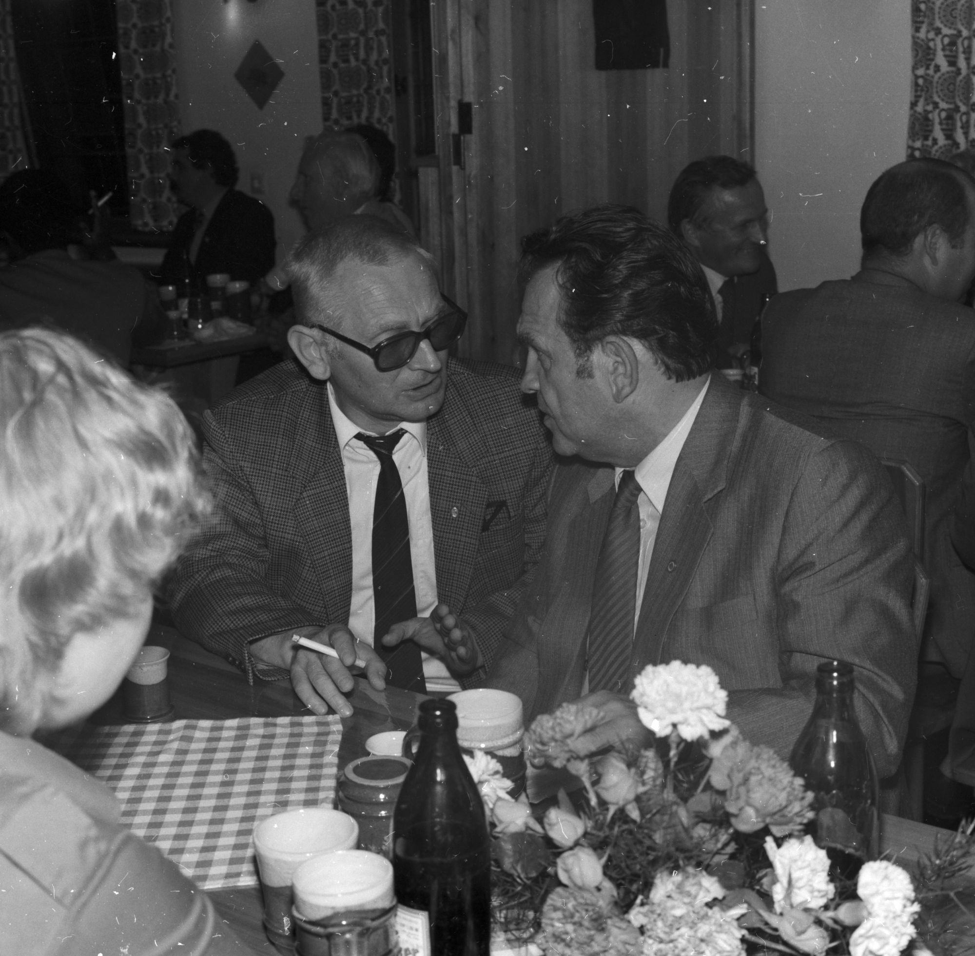 ZFF_4373_09_N007
