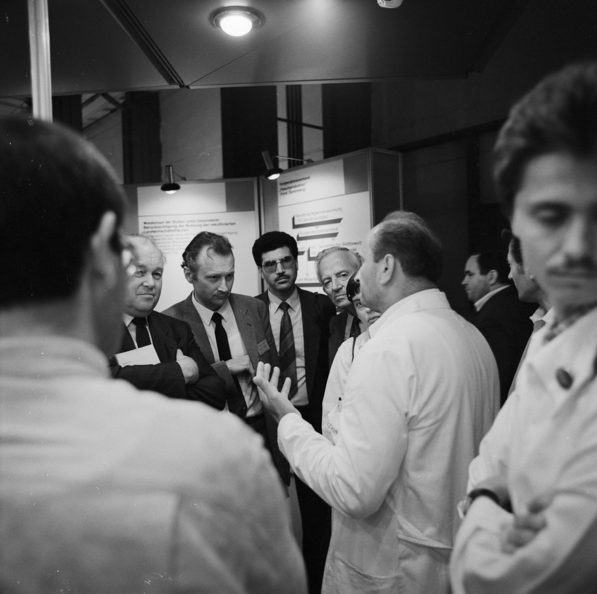 ZFF_4770_02_01_N005